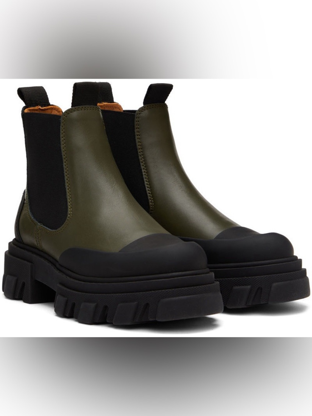 GANNI Leather Chelsea boots
Size: 37 US (7)
RRP:
US$475